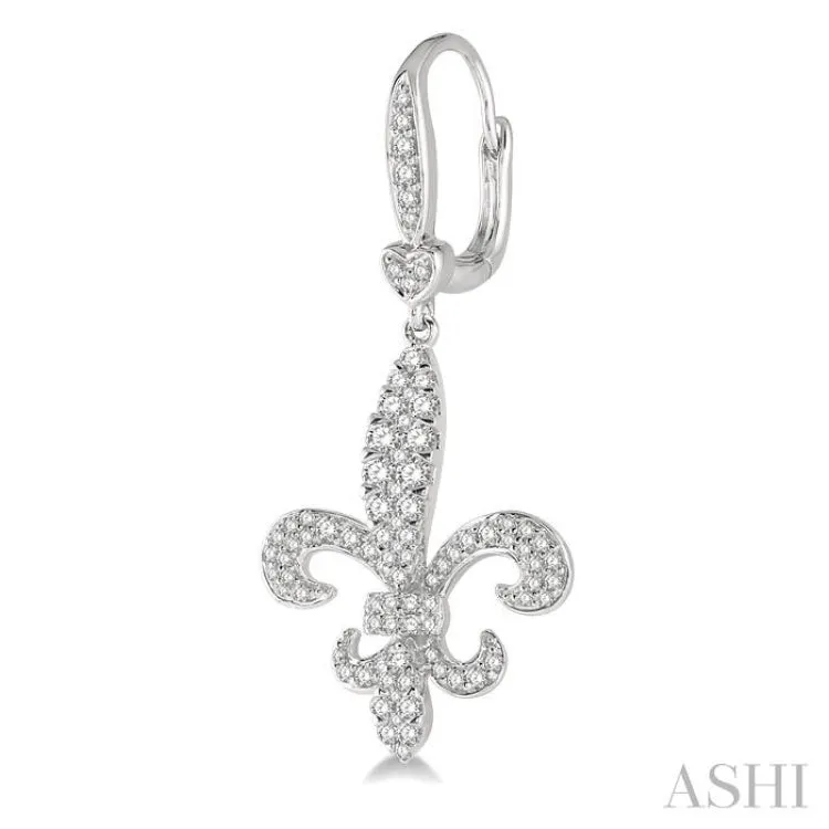 1 1/6 ctw Fleur De Lis Motif Round Cut Diamond Earring in 14K White Gold