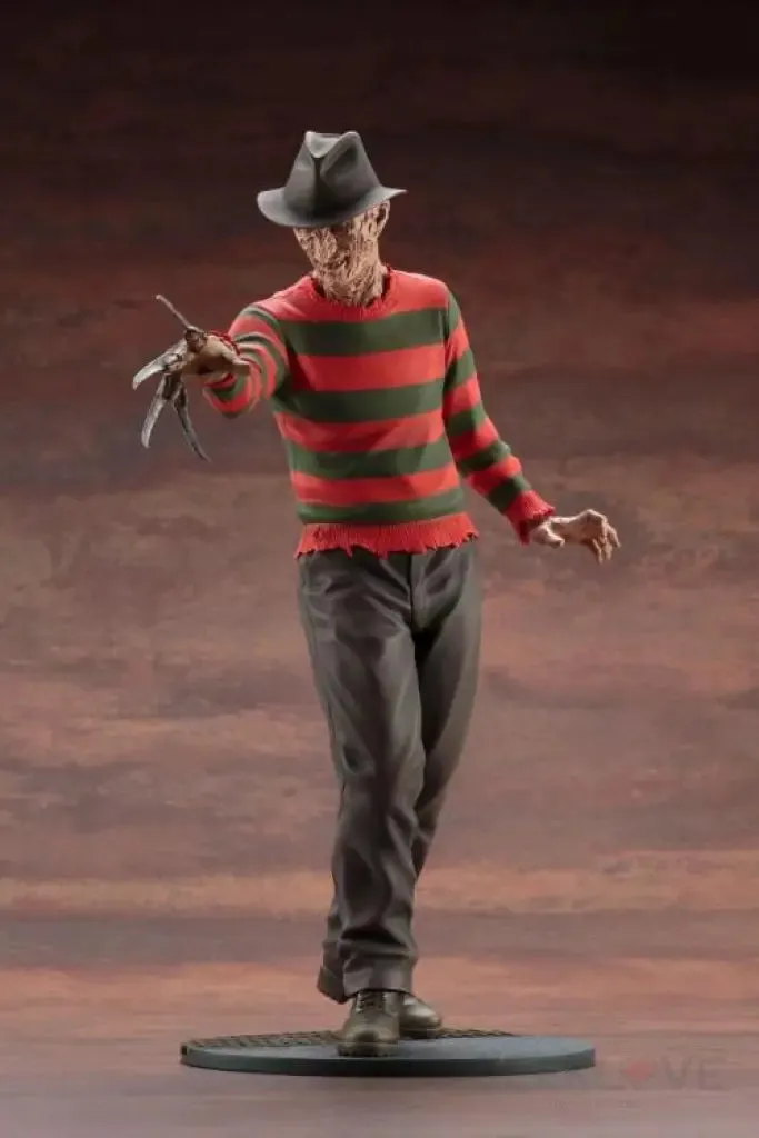 A Nightmare on Elm Street 4 ARTFX Freddy Krueger Statue