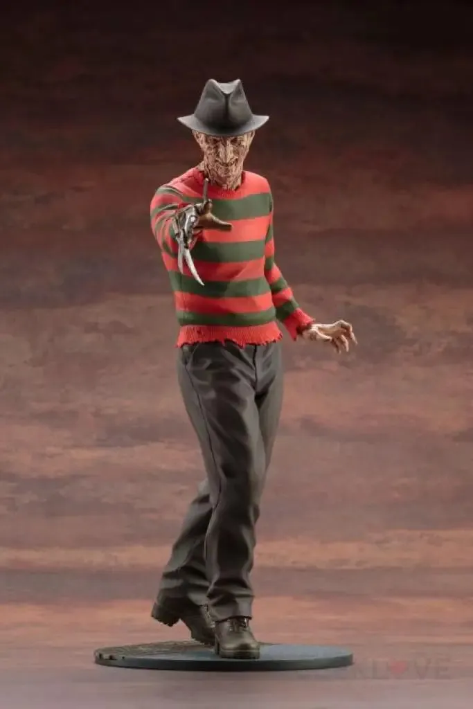 A Nightmare on Elm Street 4 ARTFX Freddy Krueger Statue