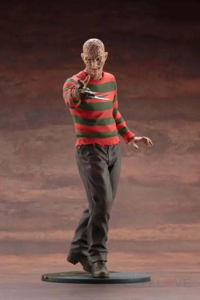 A Nightmare on Elm Street 4 ARTFX Freddy Krueger Statue