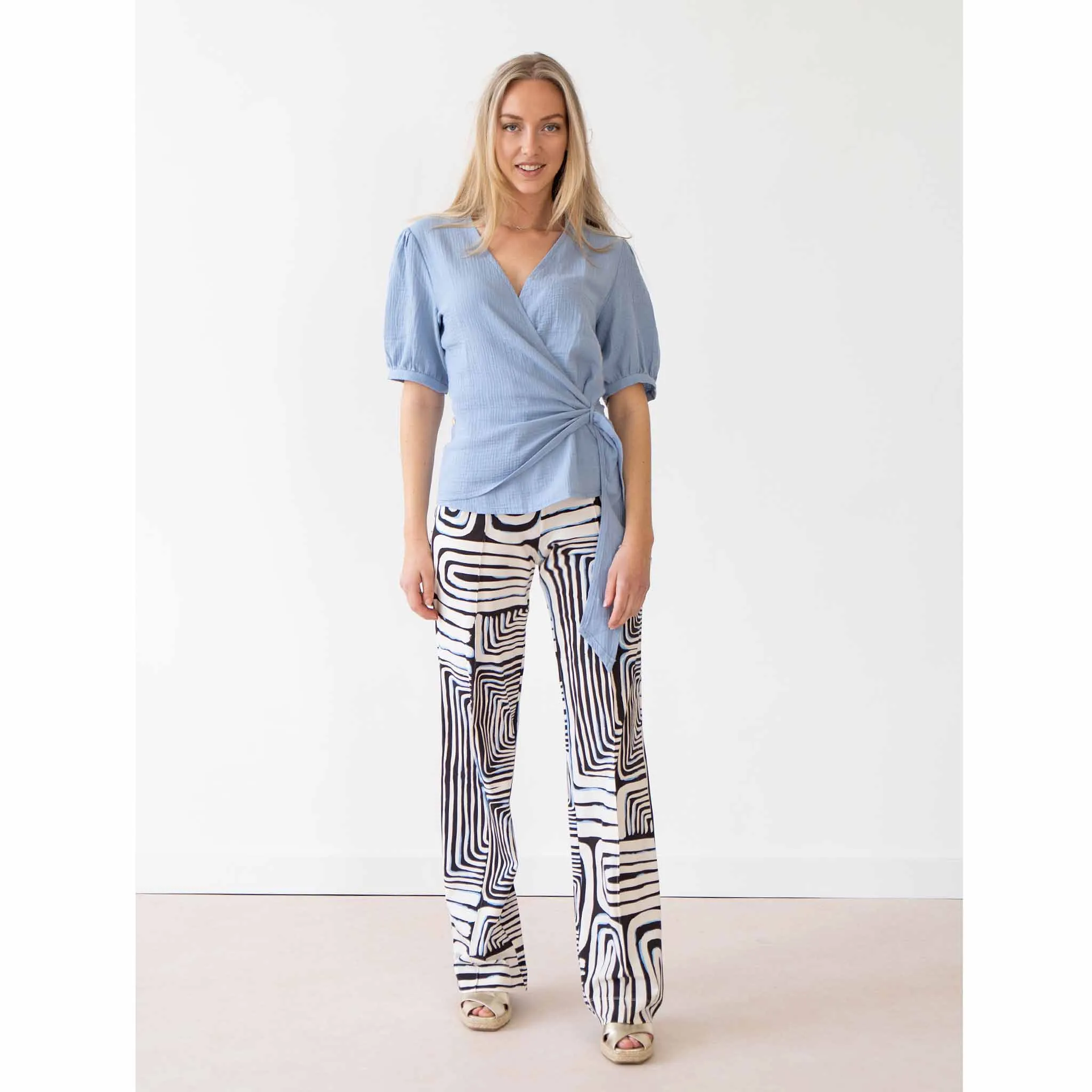 Aime Broek Gwen Azura