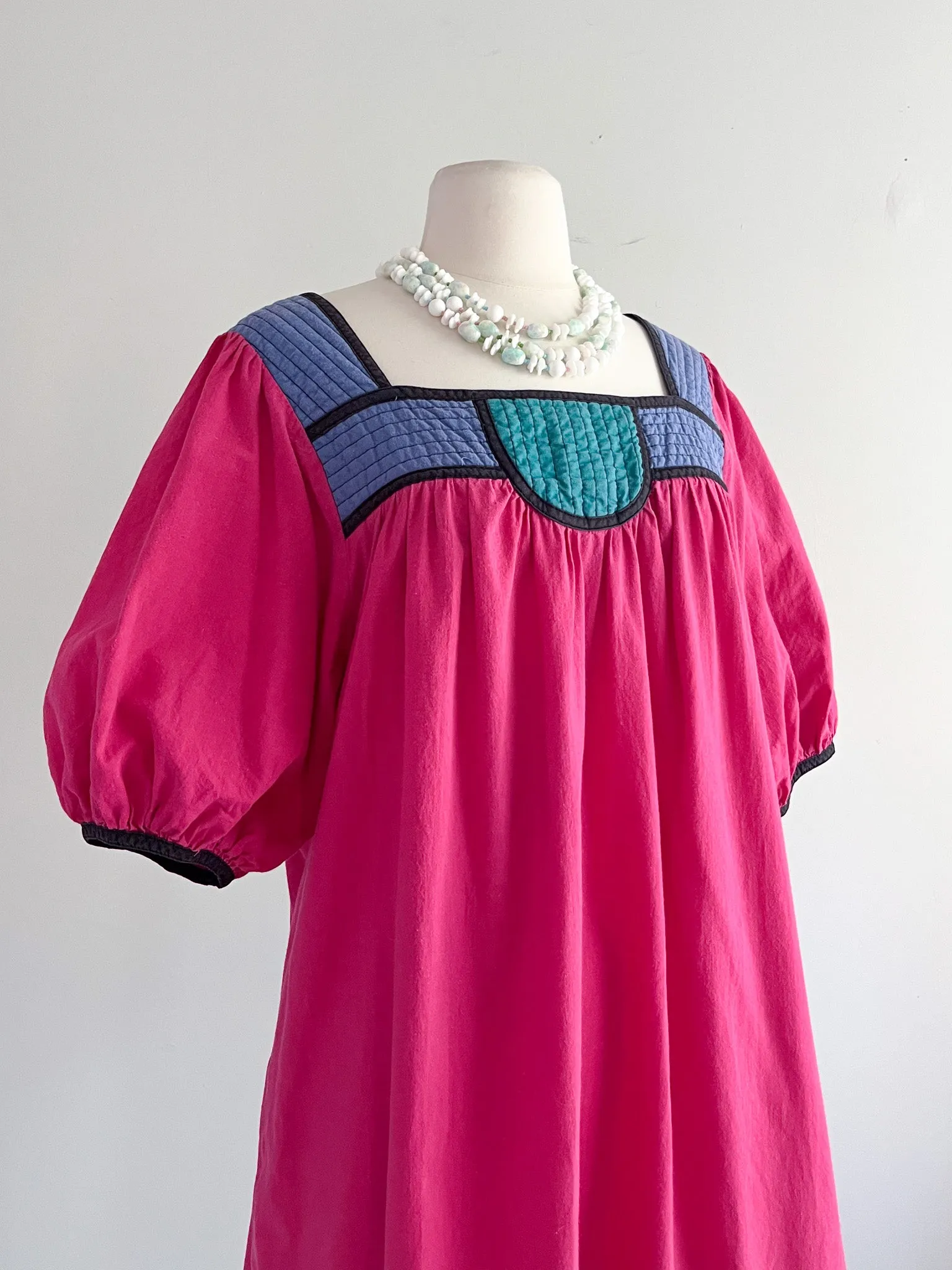 Bold 1970's Fuchsia Cotton Day Dress  / Sz M/L